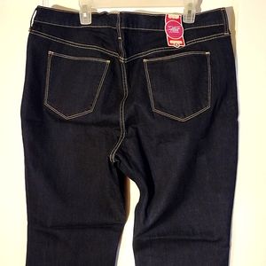 NWT Old Navy Flirt Jeans sz 20